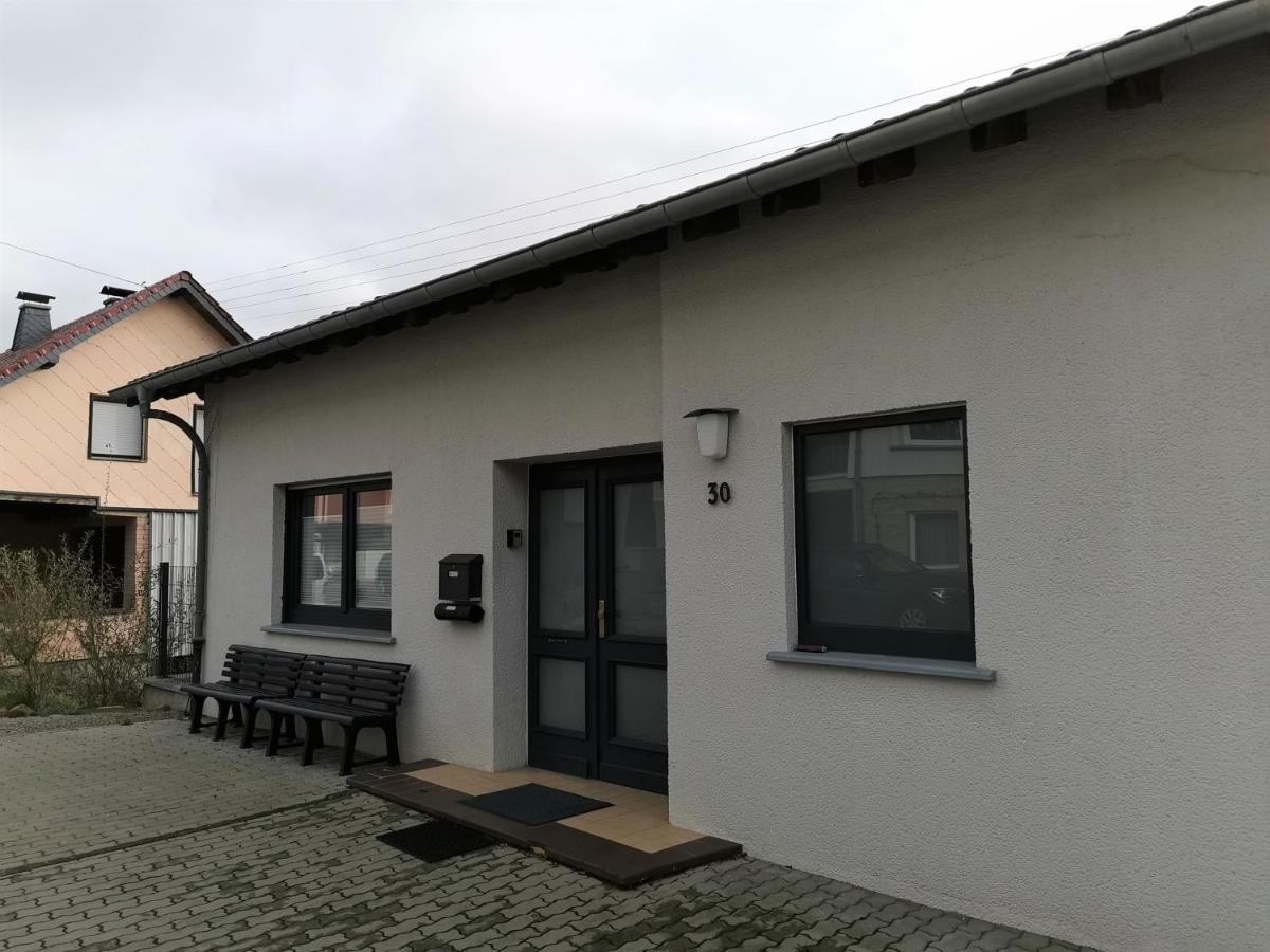 Ferienhaus Fraeulein Frenz Bollendorf Exterior photo
